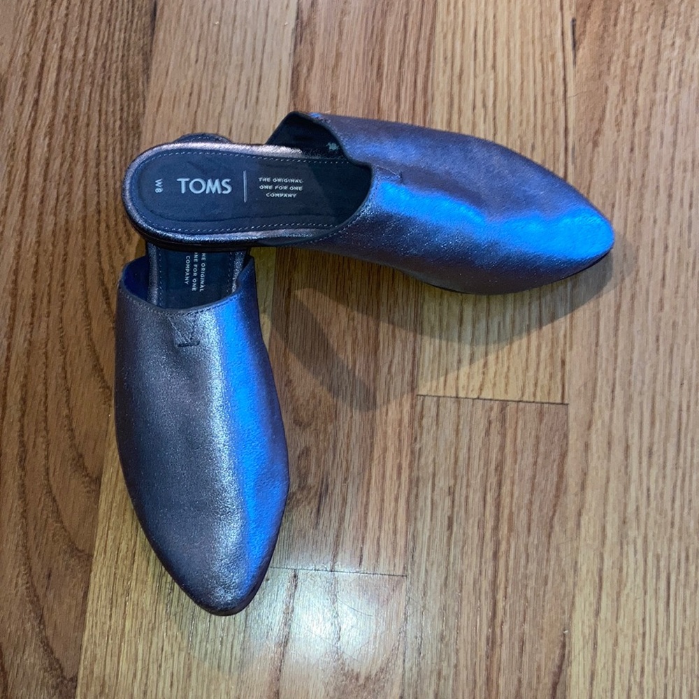 Toms Like New Slides - image 1